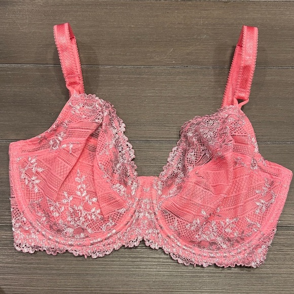 Wacoal 65191 Embrace Lace Bra - Picture 1 of 8